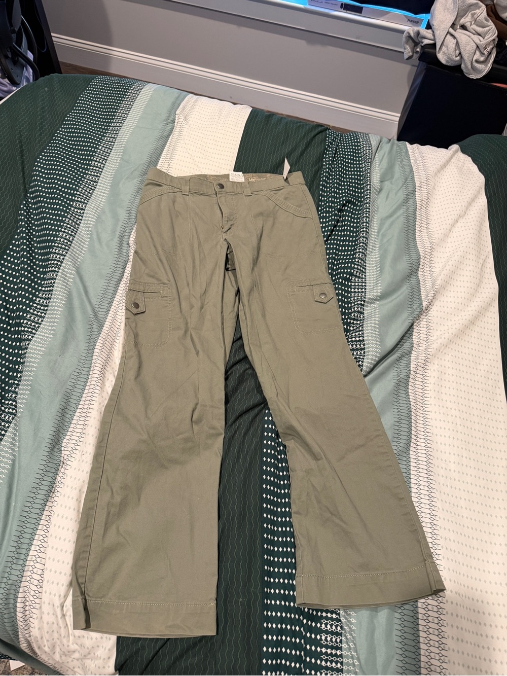 Lee woman’s Olive Green Stretch Comfort Waistband Pants
